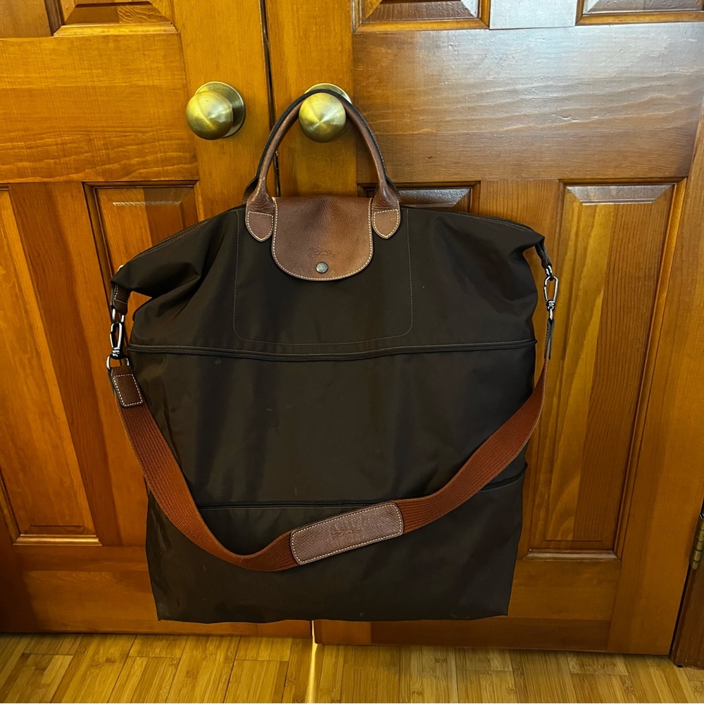 Longchamp Le Pliage Original Expandable Travel Nylon Weekender. Brown.